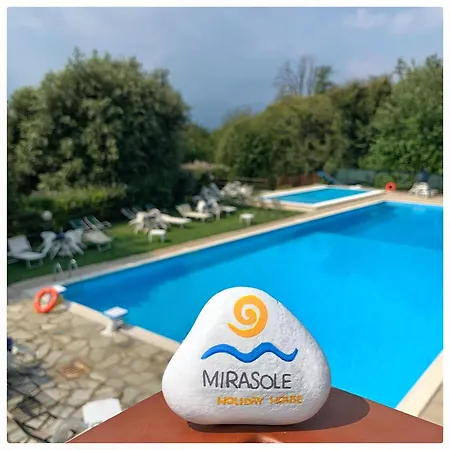 Holiday home Mirasole House Leggiuno