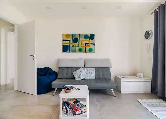 Mirasole House
